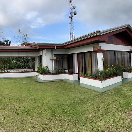 Las Pavitas Cottages La Fortuna Buitenkant foto